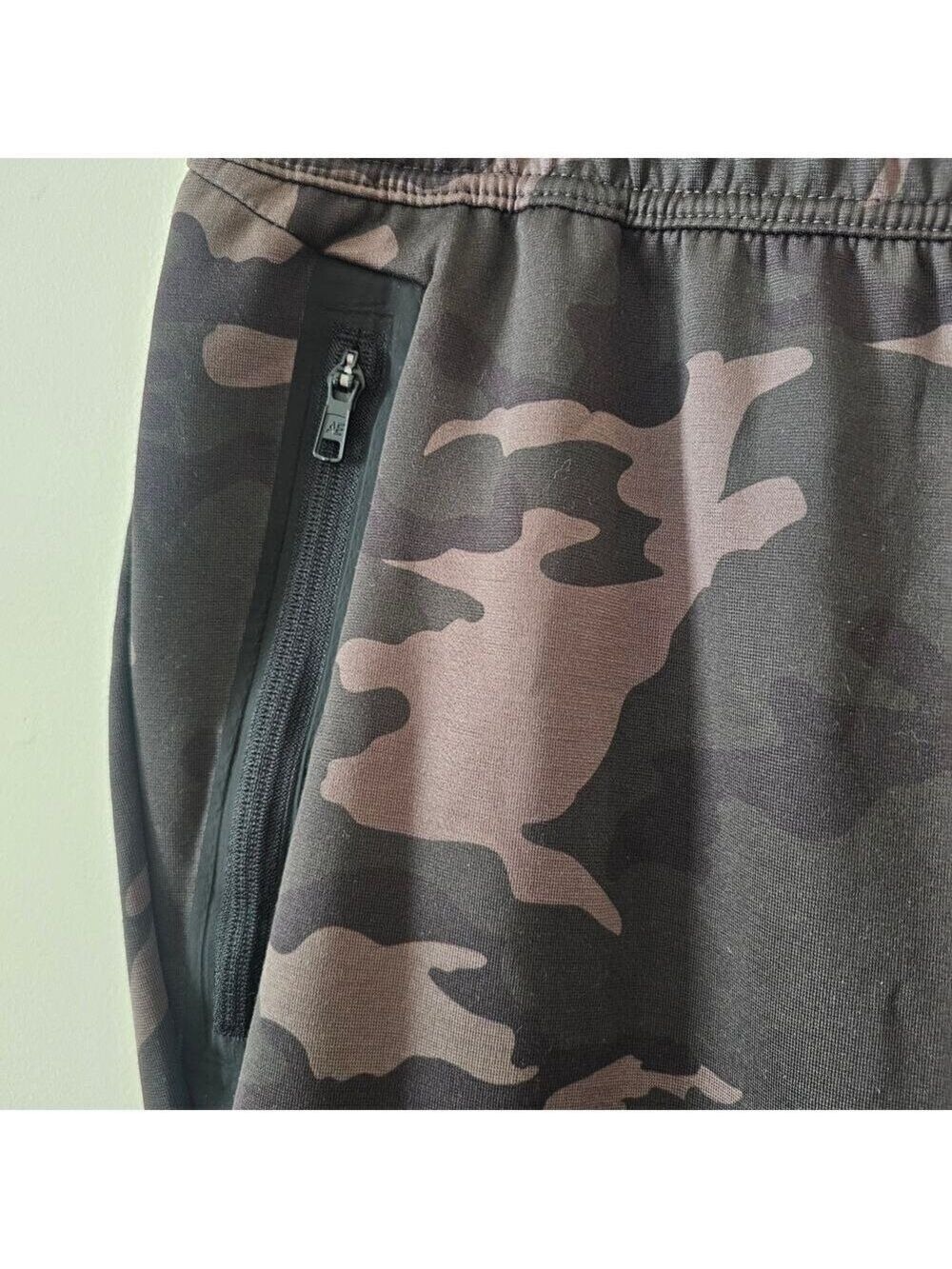 American Eagle Camo Jogger Pants Size XXL - Picture 5 of 7